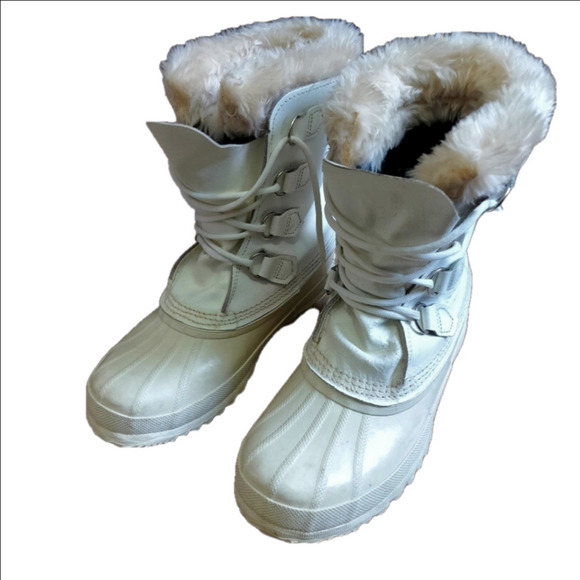 Sorel Kids Cream Boots with Fur Lining Size 8 - Picture 1 of 11